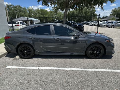 Used 2026 Toyota Camry SE w/ Convenience Package FWD image 10