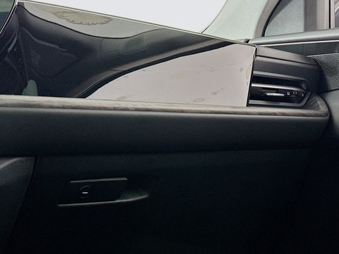 Used 2025 Audi Q5 Premium Plus w/ Premium Plus image 16