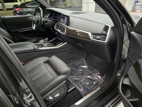 Used 2021 BMW X5 xDrive40i w/ Premium Package 2 image 34