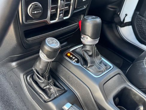 Used 2021 Jeep Wrangler Unlimited Sahara w/ Cold Weather Group image 28