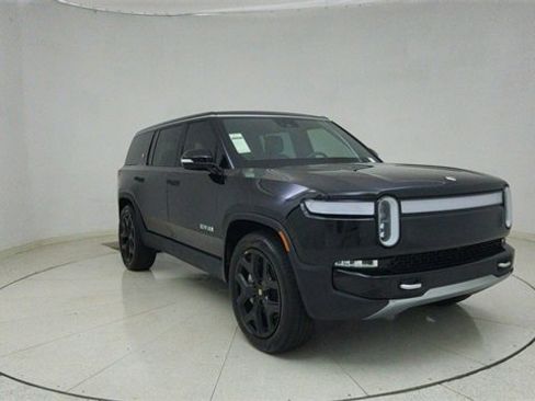 Used 2024 Rivian R1S Adventure image 66