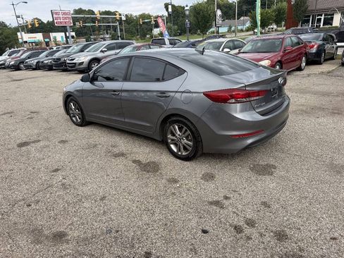 Used 2018 Hyundai Elantra SEL FWD image 5
