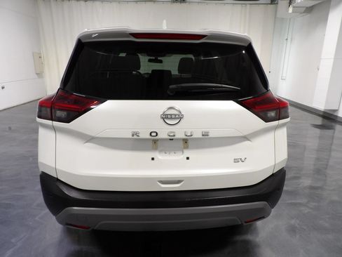 Used 2022 Nissan Rogue SV FWD image 5