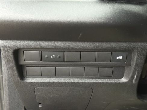 Used 2024 Mitsubishi Outlander SE FWD image 24