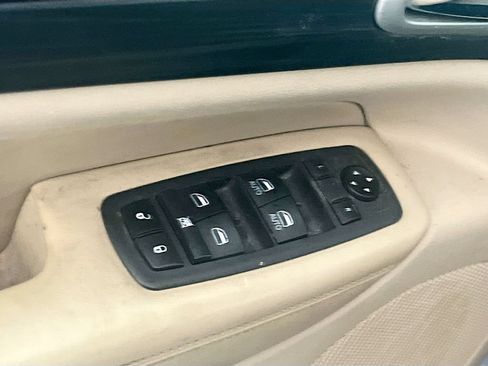 Used 2019 Jeep Grand Cherokee Laredo RWD image 16