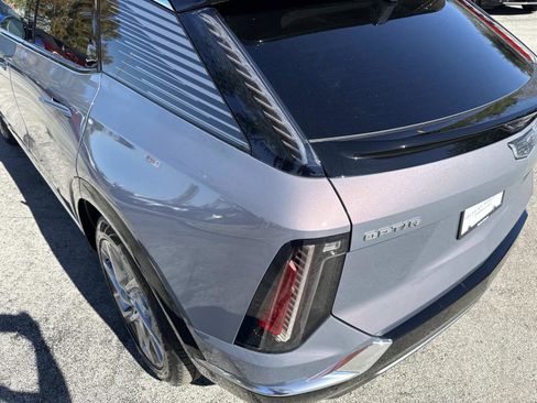 New 2026 Cadillac Optiq Luxury 1 image 11