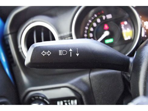 Used 2021 Jeep Wrangler Unlimited Sahara w/ Cold Weather Group image 21