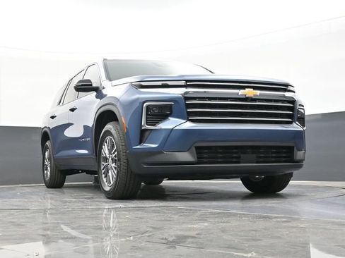New 2026 Chevrolet Traverse LT w/ Driver Confidence Package image 52