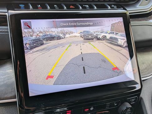 Used 2022 Jeep Grand Cherokee Limited 4xe image 20