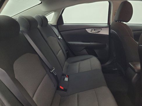 Used 2024 Kia Forte LXS w/ LXS Technology Package FWD image 19