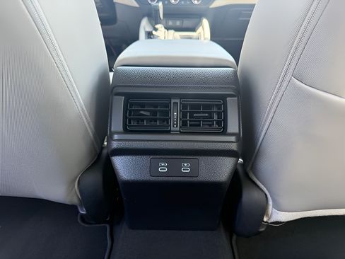 Used 2025 Honda Accord LX image 12