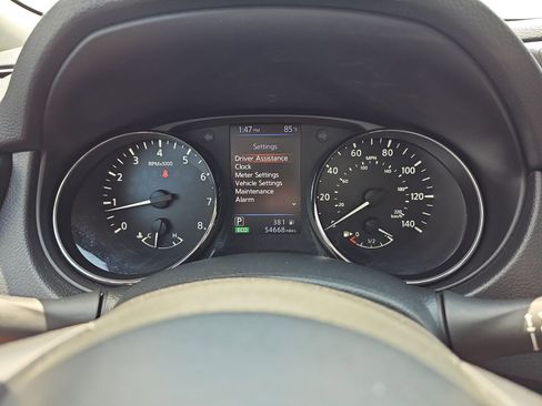 Used 2018 Nissan Rogue S AWD/4WD image 16