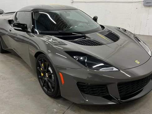 Used 2021 Lotus Evora image 2