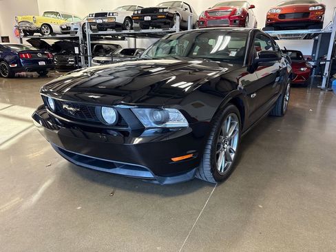 Used 2012 Ford Mustang GT Premium w/ Brembo Brake Pkg image 25