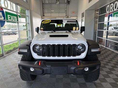 Used 2026 Jeep Gladiator Mojave AWD/4WD image 2