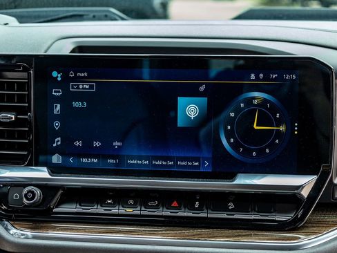 Used 2024 Chevrolet Silverado 1500 LT Trail Boss w/ Convenience Package II image 25