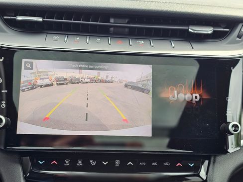 New 2026 Jeep Grand Cherokee Limited image 12