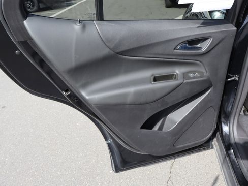 Used 2021 Chevrolet Equinox LT image 30