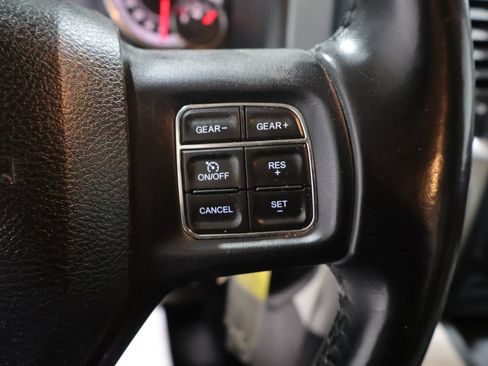 Used 2018 RAM 1500 Big Horn AWD/4WD image 32