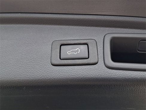 Used 2018 Subaru Forester 2.5i Limited w/ Popular Package #2 image 30