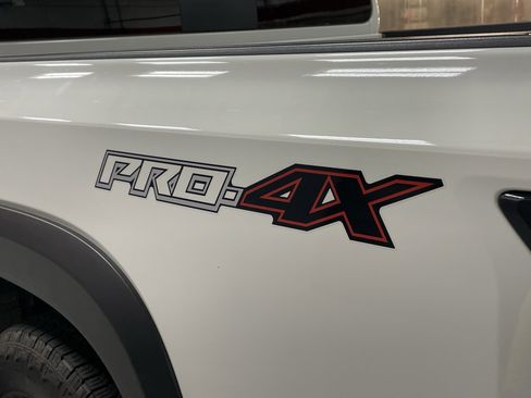 Used 2025 Nissan Frontier PRO-4X w/ Pro Premium Package AWD/4WD image 8