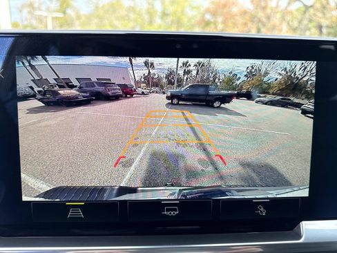 Used 2025 Chevrolet Silverado 1500 LT Trail Boss w/ Convenience Package II image 26