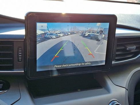 Certified 2022 Ford Explorer XLT w/ Equipment Group 202A image 25