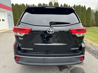 Used 2017 Toyota Highlander XLE video 4