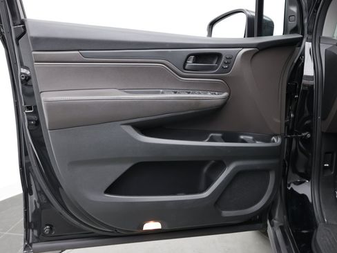 Used 2018 Honda Odyssey EX-L image 14