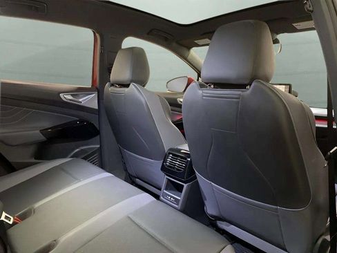 Used 2024 Volkswagen ID.4 S image 77