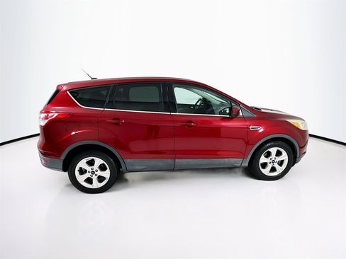 Used 2016 Ford Escape SE image 9