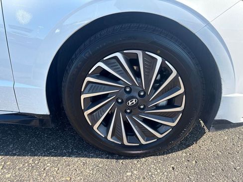 Certified 2025 Hyundai Sonata SEL FWD image 6