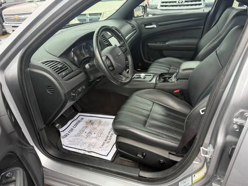 Used 2016 Chrysler 300 S AWD/4WD image 10