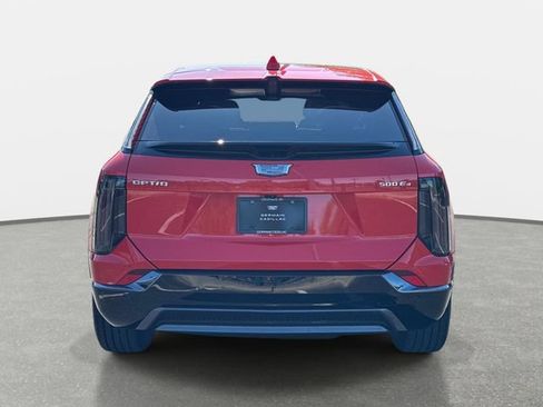 Certified 2025 Cadillac Optiq Sport 2 AWD/4WD image 4