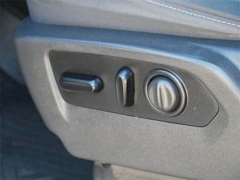 Used 2021 Chevrolet Silverado 1500 LT Trail Boss w/ Bed Protection Package image 13