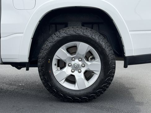 Used 2025 RAM 1500 Big Horn image 9