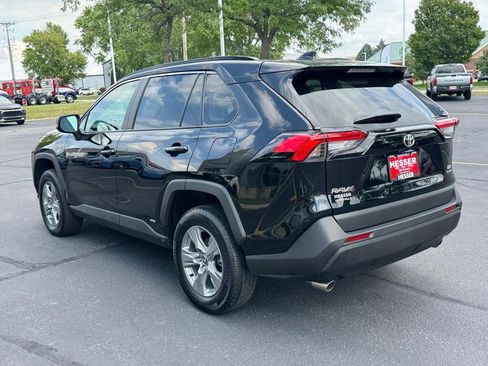 Certified 2025 Toyota RAV4 LE AWD/4WD image 3