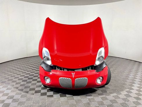 Used 2009 Pontiac Solstice Convertible w/ Preferred Package RWD image 4