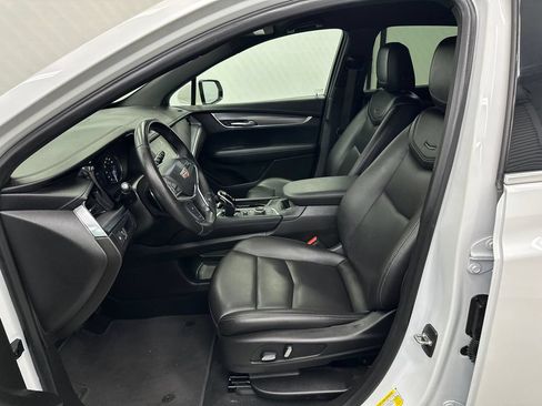 Used 2021 Cadillac XT5 Luxury FWD image 9
