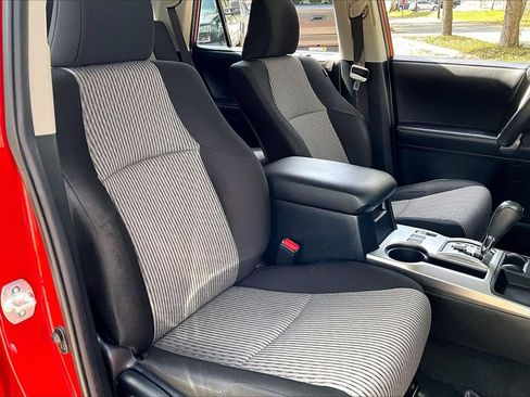 Used 2022 Toyota 4Runner SR5 image 25