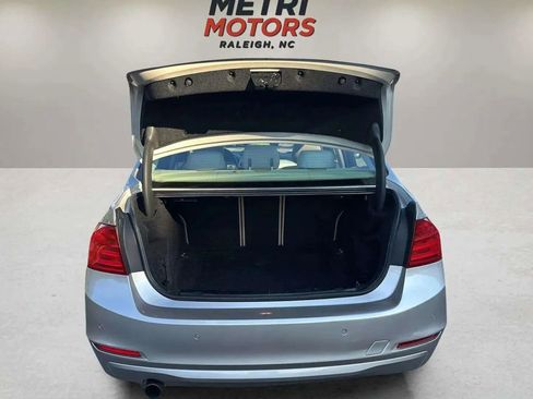 Used 2014 BMW 320i Sedan image 17