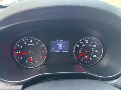 Used 2020 Kia Sportage LX image 13