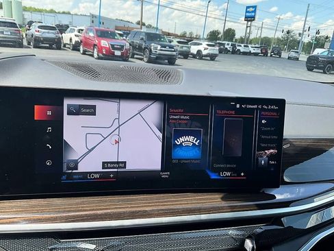 Used 2023 BMW X7 xDrive40i w/ M Sport Package AWD/4WD image 20