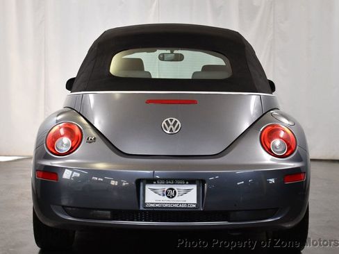 Used 2006 Volkswagen Beetle Convertible w/ Package 2 FWD image 6