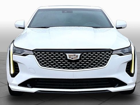 Used 2023 Cadillac CT4 Luxury w/ Sun And Sound Package RWD image 4