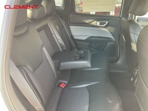 New 2026 Jeep Compass Latitude image 19