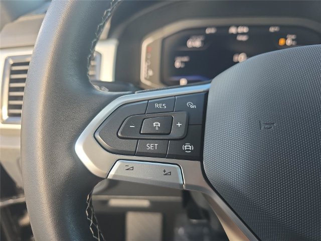 Used 2022 Volkswagen Atlas Cross Sport SE FWD image 24