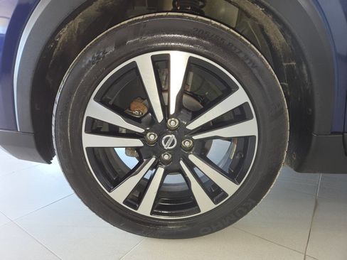 Used 2019 Nissan Kicks SV FWD image 12