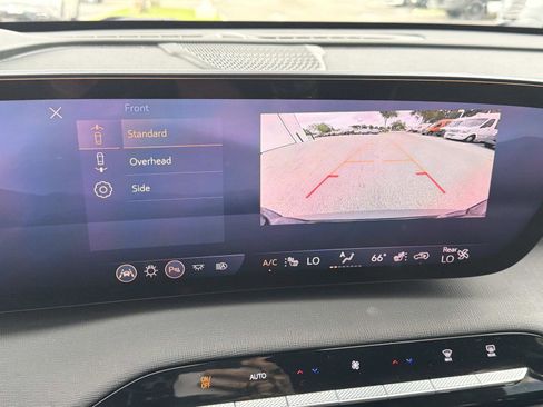 Used 2025 Buick Enclave Sport Touring FWD image 22