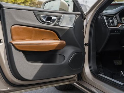 Certified 2023 Volvo S60 T8 Ultimate image 33